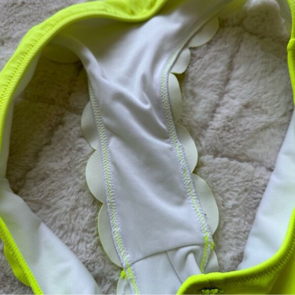 Victoria's Secret PINK | Neon Yellow Scalloped Edge Bikini Bottoms | Size Small - Picture 4 of 10